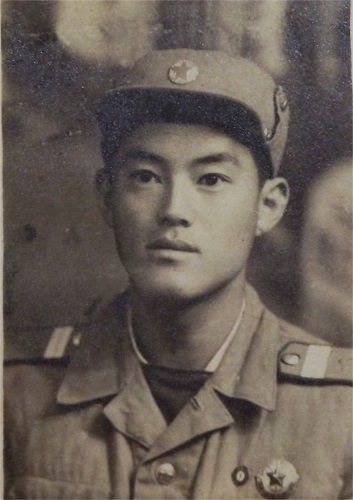 IKE180412012_002.jpg